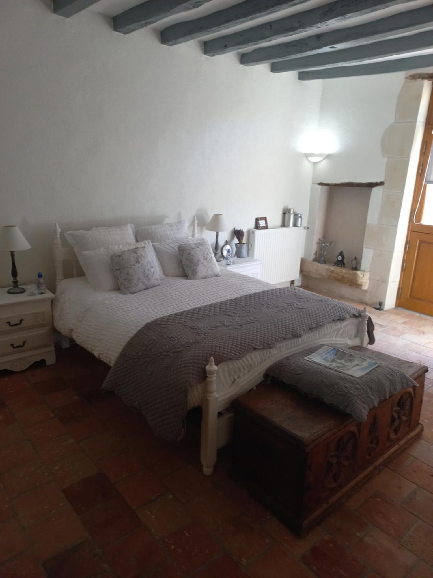 La Tale Bed and Breakfast Chahaignes Buitenkant foto