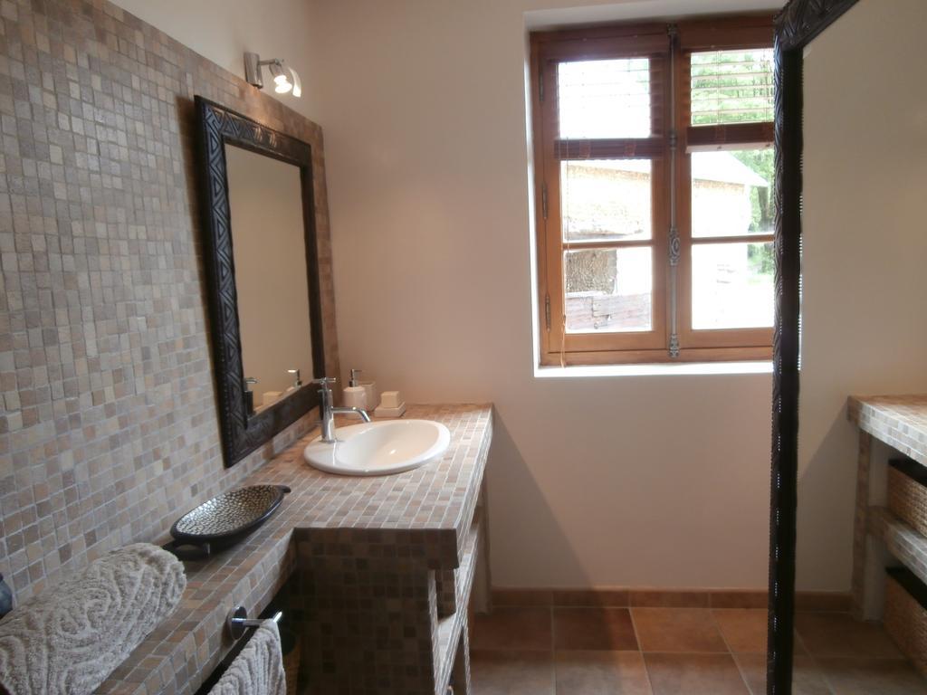 La Tale Bed and Breakfast Chahaignes Kamer foto