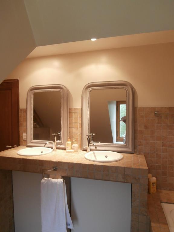 La Tale Bed and Breakfast Chahaignes Kamer foto